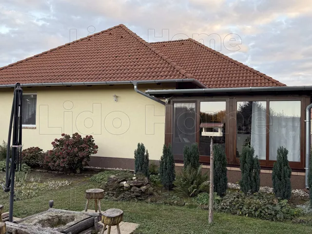 Eladó ház Balatonszentgyörgy 136 nm