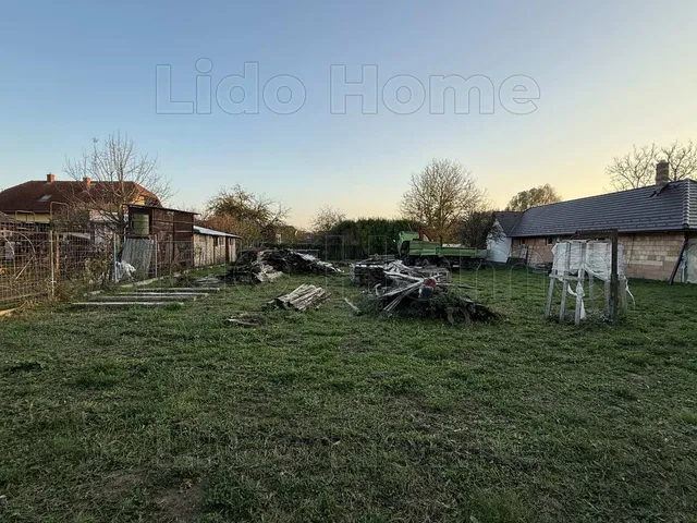 Eladó telek Kehidakustány 1092 nm