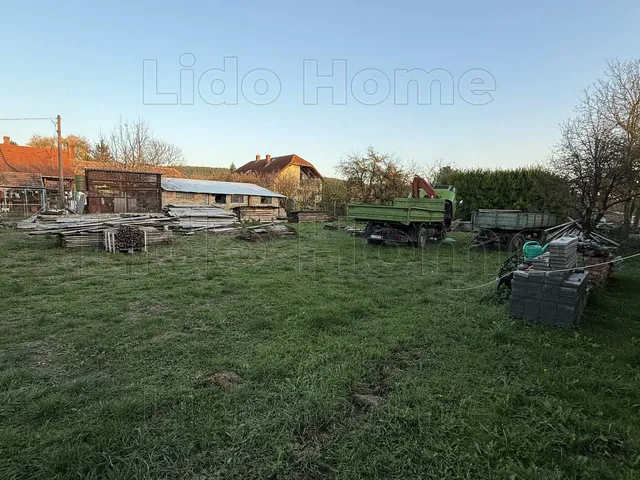 Eladó telek Kehidakustány 1092 nm