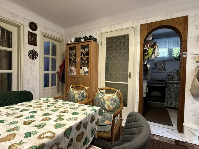 Eladó ház Balatonkeresztúr 71 nm