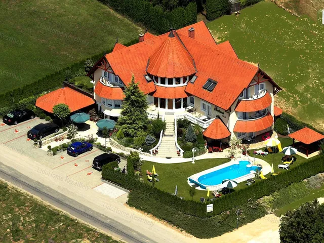 Eladó ház Hévíz 600 nm