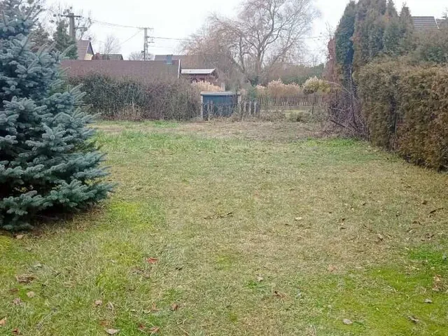 Eladó telek Balatonberény 680 nm