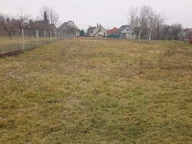 Eladó telek Balatonberény 1480 nm