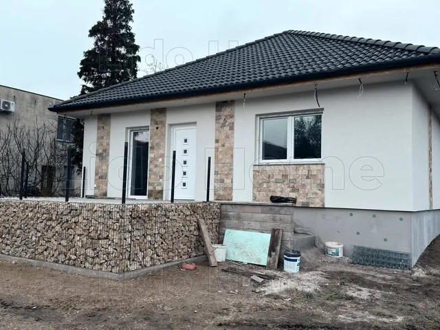 Eladó ház Vonyarcvashegy 72 nm