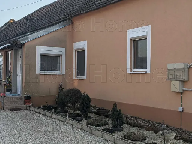 Eladó ház Lesenceistvánd 95 nm