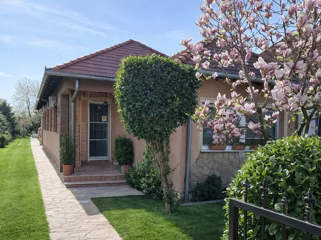 Eladó ház Balatonberény 107 nm