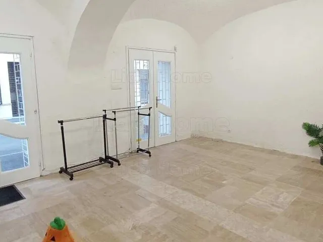 Eladó kereskedelmi és ipari ingatlan Keszthely 26 nm