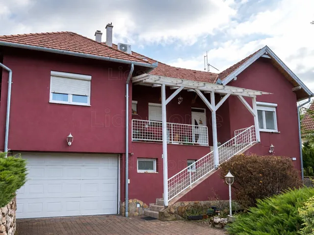 Eladó ház Keszthely, Kertváros 277 nm