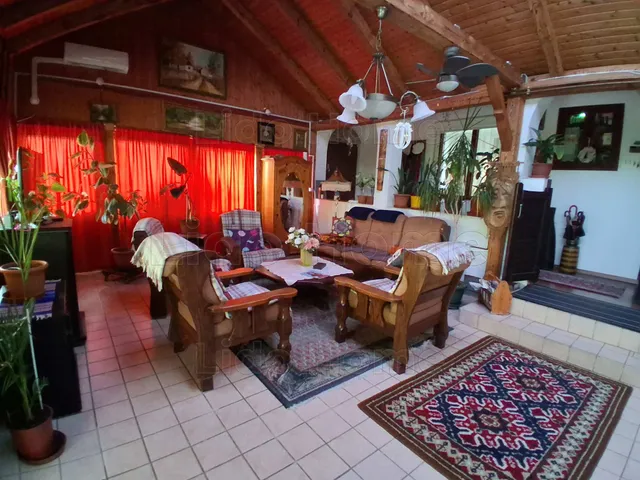 Eladó ház Kehidakustány 263 nm