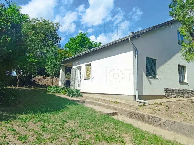 Eladó ház Bezeréd 98 nm