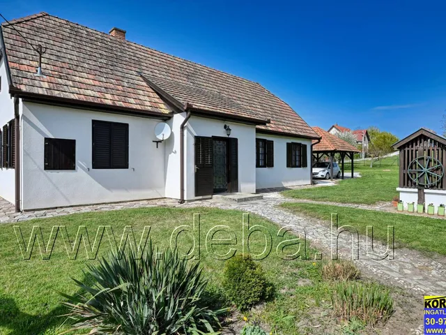 Eladó ház Balatonboglár, Szőlőskislak 148 nm