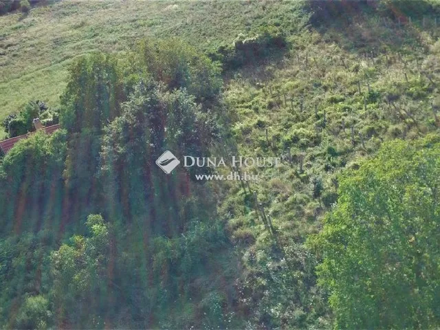 Eladó telek Köveskál 2265 nm