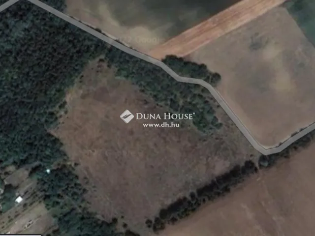 Eladó telek Vajta 2208 nm