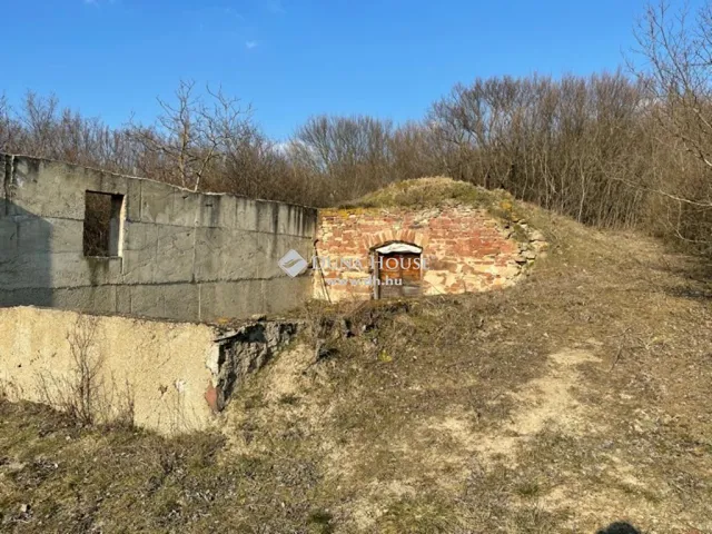 Eladó telek Balatonkenese 10848 nm