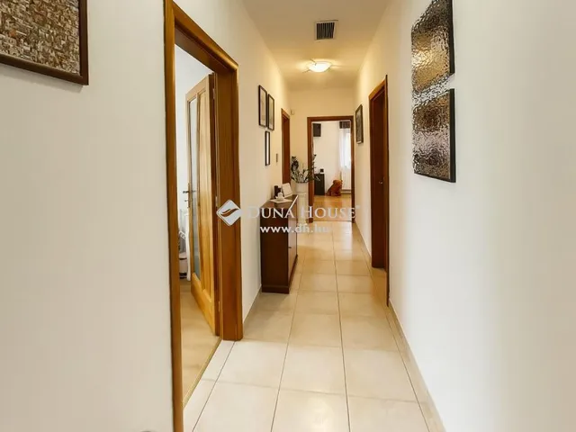 Eladó ház Polgárdi 307 nm