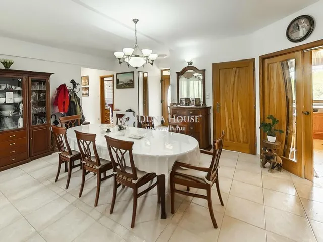 Eladó ház Polgárdi 307 nm