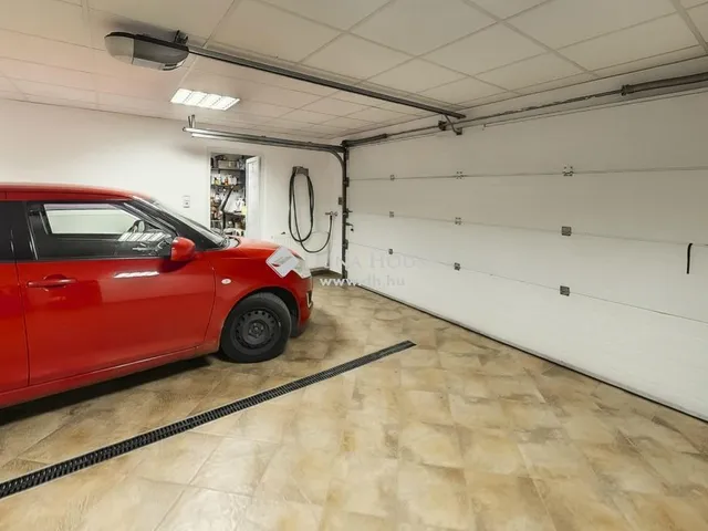 Eladó ház Polgárdi 307 nm