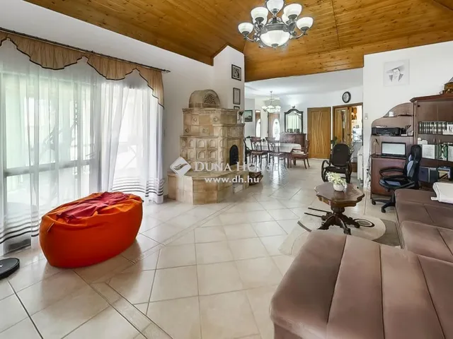 Eladó ház Polgárdi 307 nm