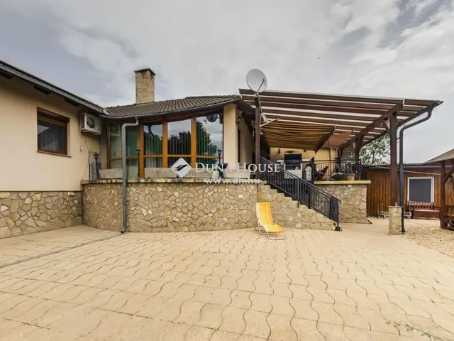 Eladó ház Polgárdi 307 nm