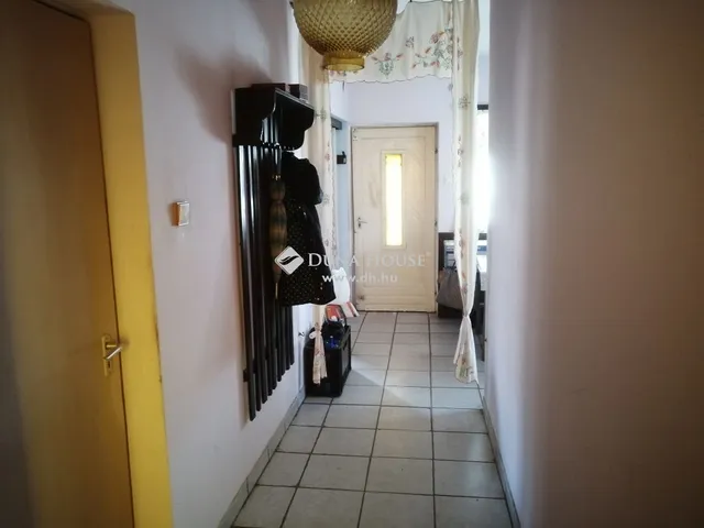 Eladó ház Úrhida 91 nm