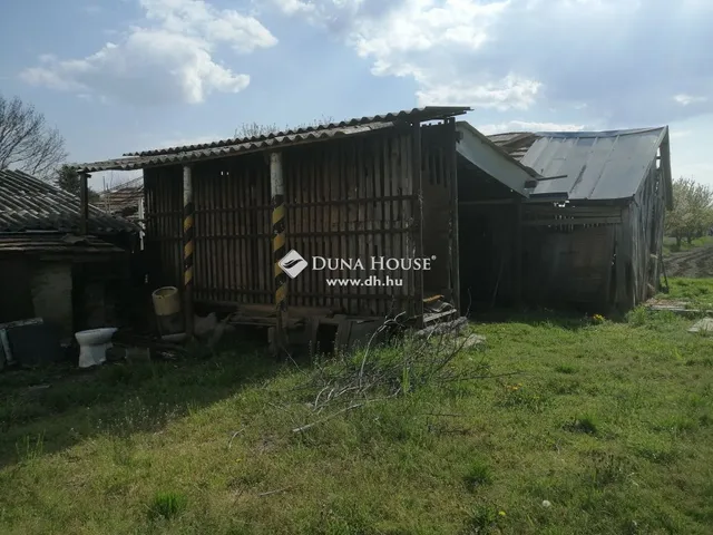 Eladó ház Úrhida 91 nm