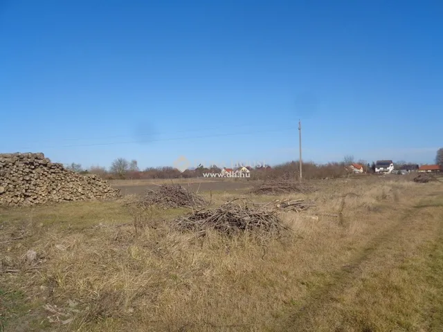 Eladó telek Moha 4393 nm