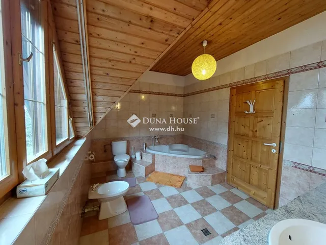 Eladó ház Székesfehérvár, Öreghegy 350 nm