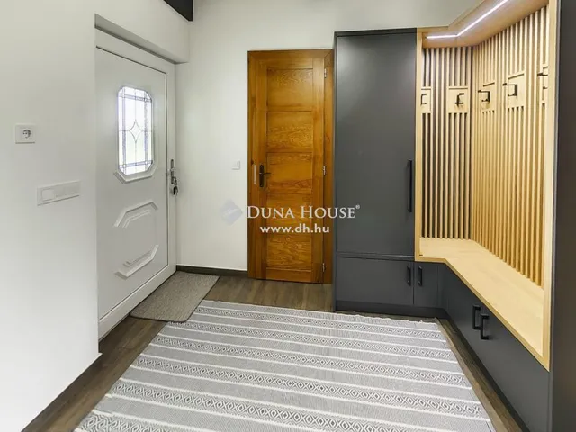 Eladó ház Polgárdi 335 nm