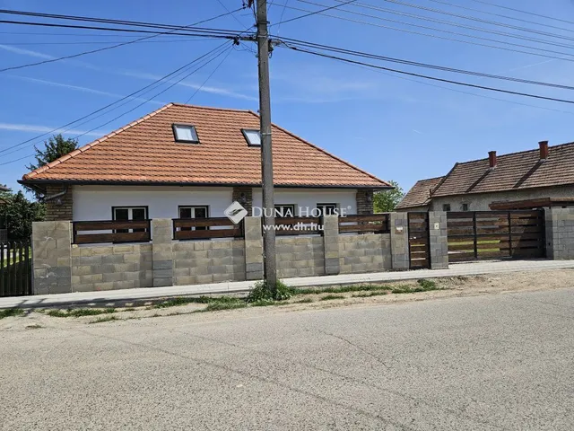 Eladó ház Polgárdi 335 nm