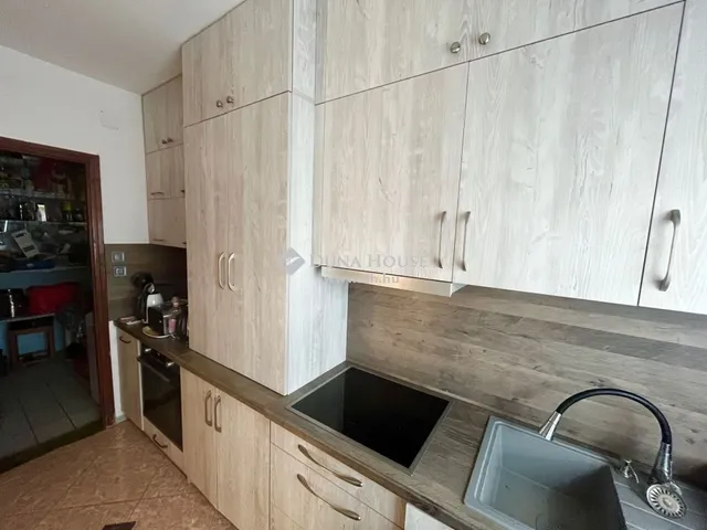 Eladó ház Székesfehérvár, Öreghegy 188 nm