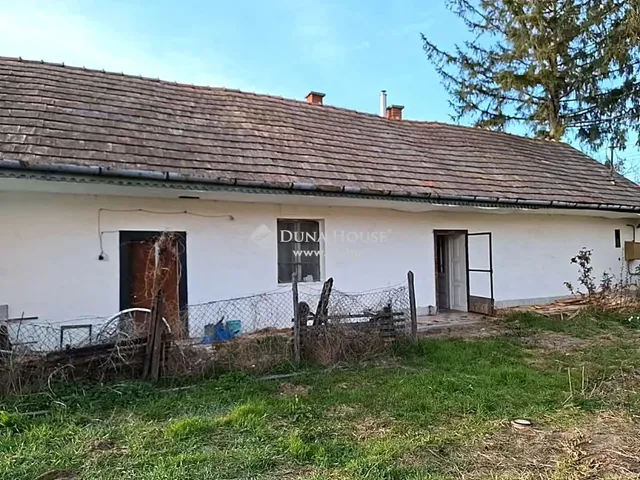 Eladó ház Káloz 74 nm