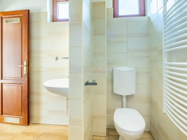 Eladó ház Székesfehérvár, Belváros 265 nm