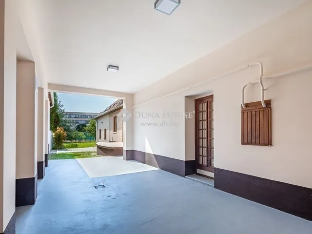 Eladó ház Székesfehérvár, Belváros 265 nm