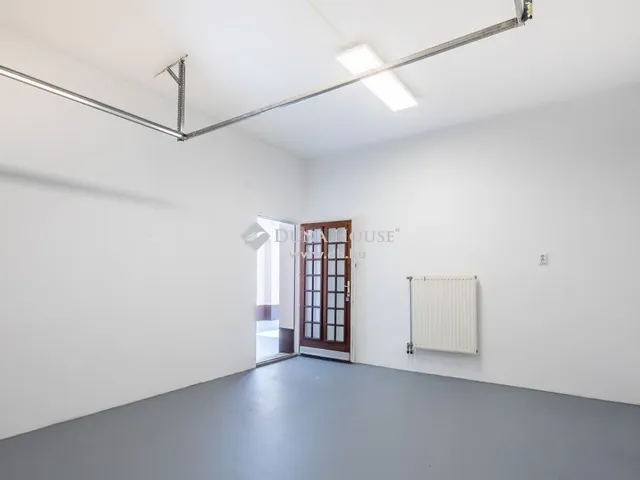 Eladó ház Székesfehérvár, Belváros 265 nm