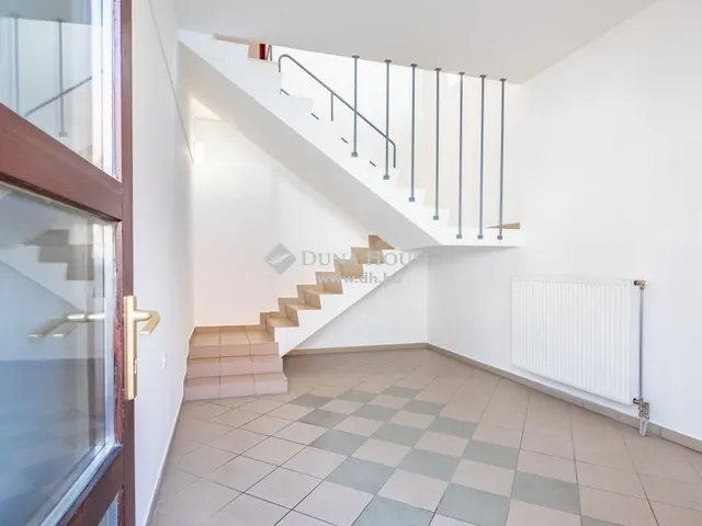 Eladó ház Székesfehérvár, Belváros 265 nm