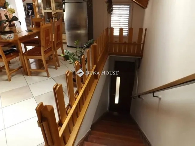 Eladó lakás Székesfehérvár 130 nm