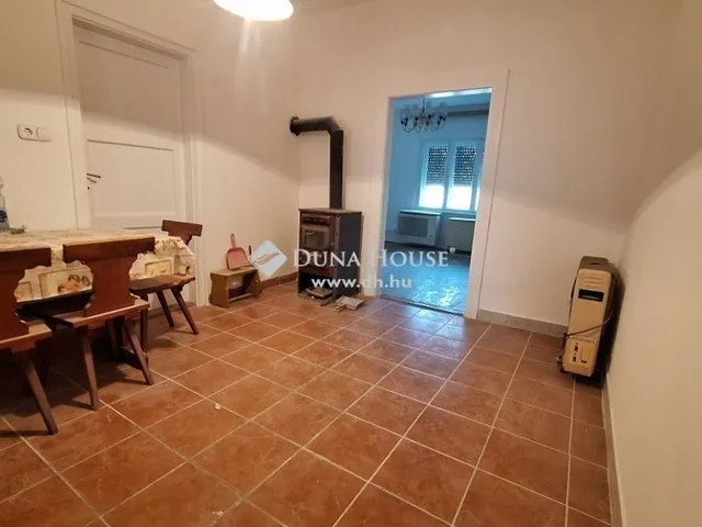 Eladó ház Füle 57 nm