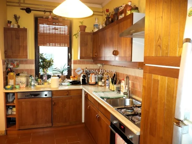 Eladó ház Kápolnásnyék 148 nm