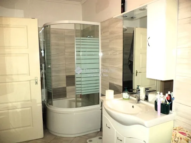 Eladó ház Kápolnásnyék 90 nm