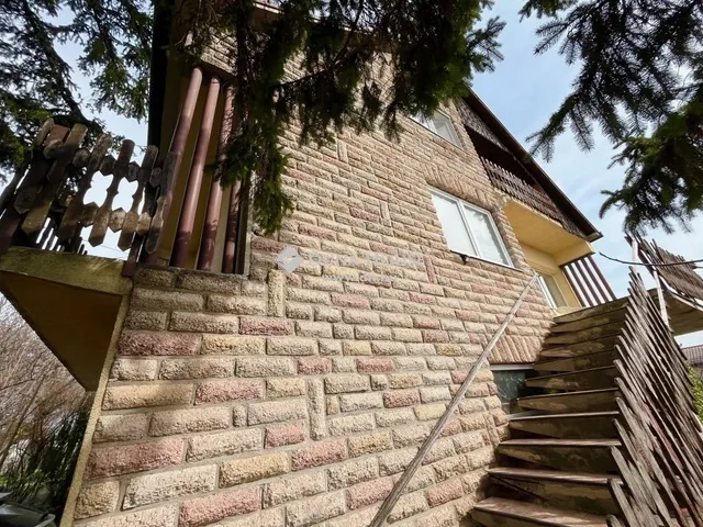 Eladó ház Dunaújváros 160 nm