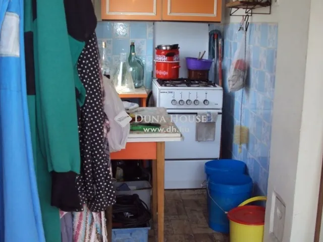 Eladó ház Székesfehérvár 18 nm