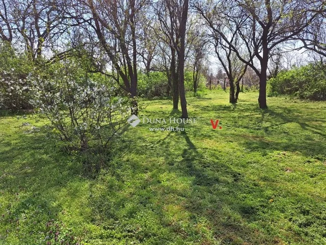 Eladó telek Székesfehérvár, Öreghegy 700 nm