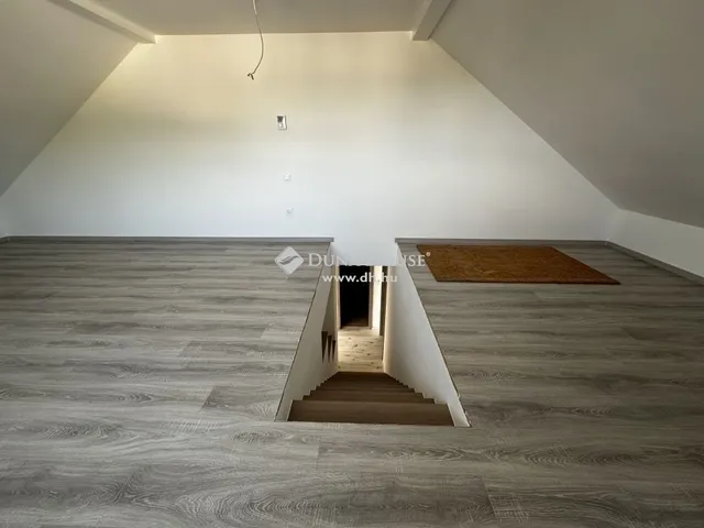 Eladó lakás Balatonboglár 88 nm