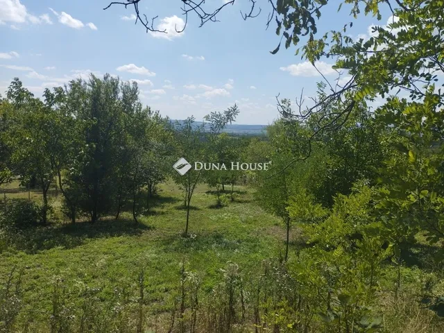Eladó ház Csákberény 26 nm