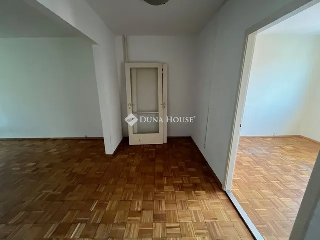 Eladó lakás Székesfehérvár, Belváros 61 nm