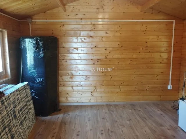 Eladó ház Csákberény 26 nm