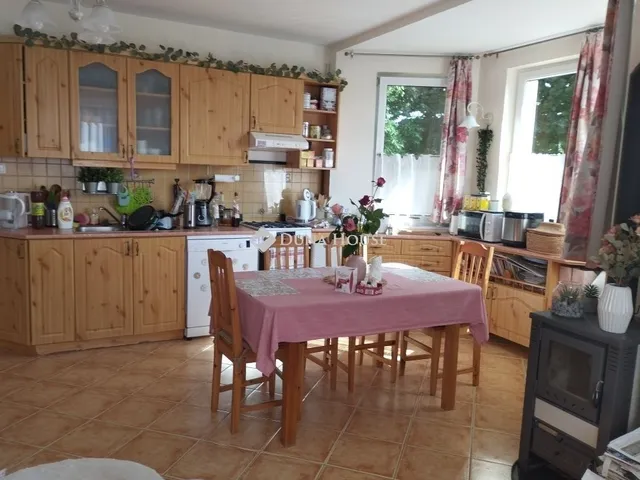 Eladó ház Csákvár 105 nm