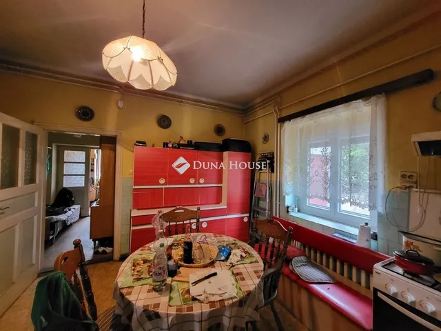 Eladó ház Csákberény 86 nm