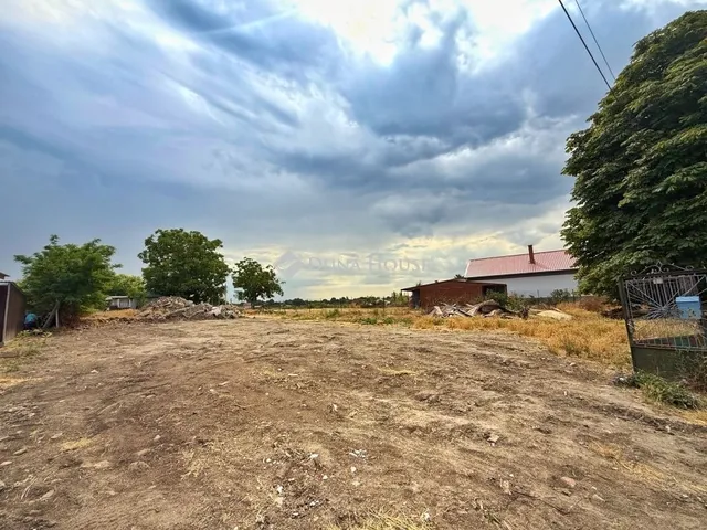 Eladó telek Gárdony 735 nm