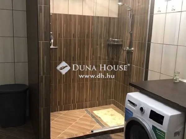 Eladó ház Kisbér 210 nm